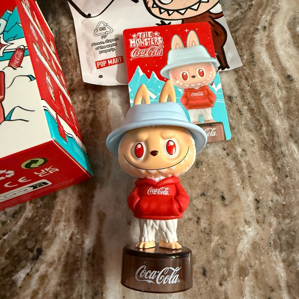 Labubu the Monsters Coca-Cola Series - Vacation Fit